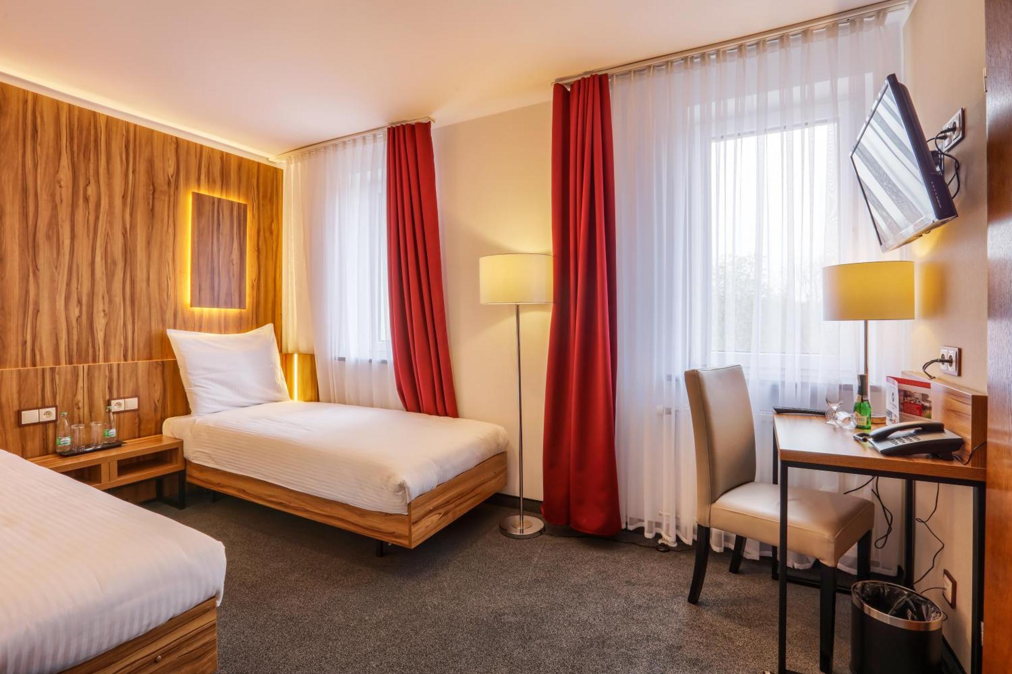 Hotel Weneda Opole Room photo